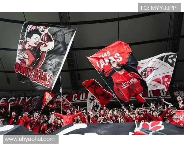 足球明星街头访谈揭秘人气背后的真实故事与球迷心声